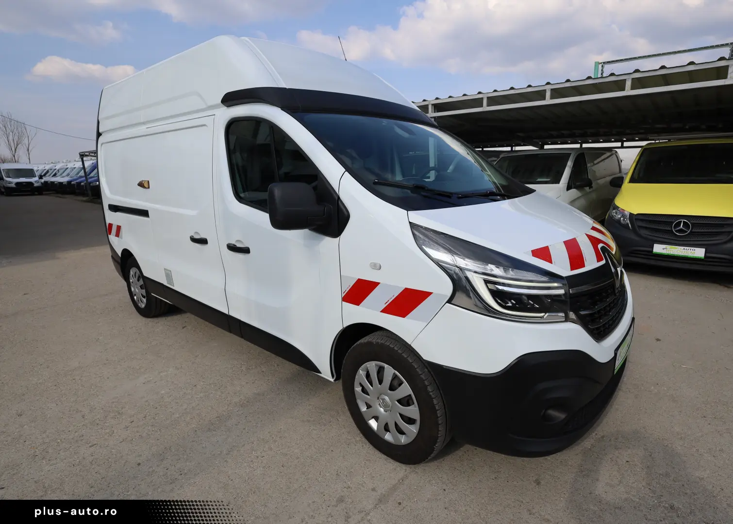 Renault Trafic L2H2 2.0D 145CP