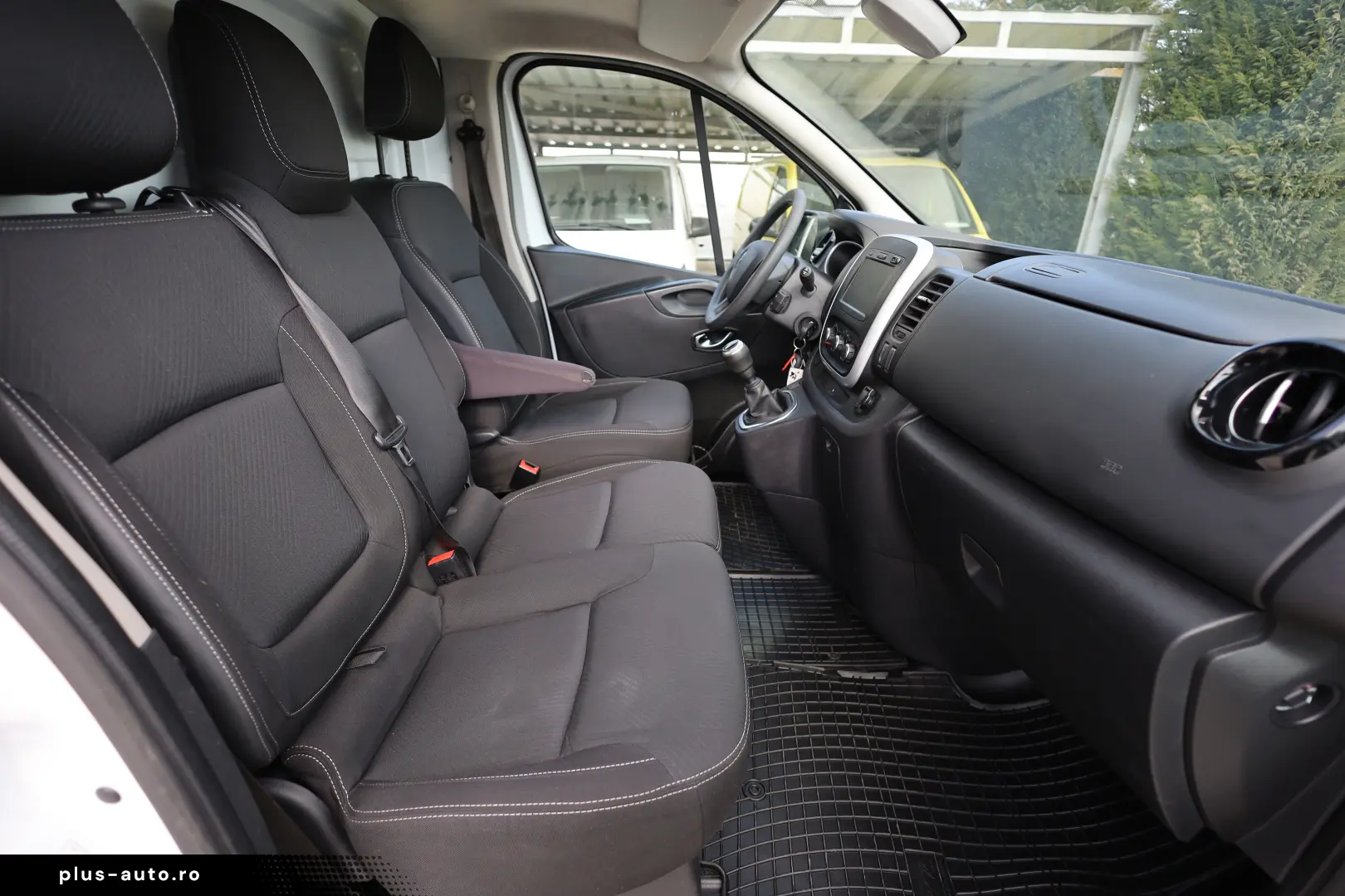 Renault Trafic L2H2 2.0D 145CP