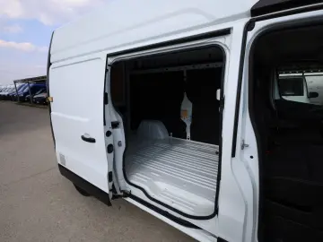 Renault Trafic L2H2 2.0D 145CP