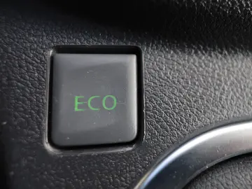 Renault Trafic L2H2 2.0D 145CP