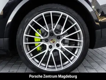 PORSCHE Cayenne E-Hybrid Coupe BOSE PANO MATRIX PASM