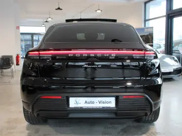 PORSCHE Macan 4  LED ACC BOSE KAM Ambiente DAB AppleCP