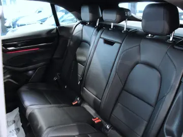 PORSCHE Macan 4  LED ACC BOSE KAM Ambiente DAB AppleCP