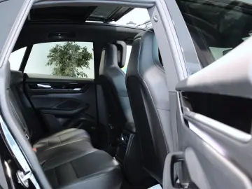 PORSCHE Macan 4  LED ACC BOSE KAM Ambiente DAB AppleCP