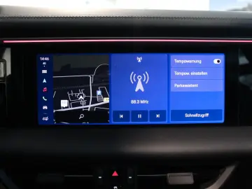 PORSCHE Macan 4  LED ACC BOSE KAM Ambiente DAB AppleCP