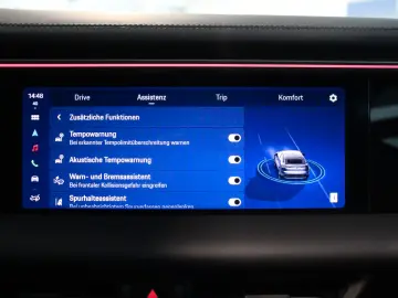 PORSCHE Macan 4  LED ACC BOSE KAM Ambiente DAB AppleCP