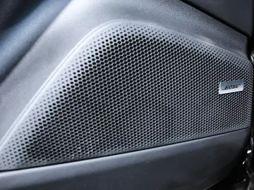 PORSCHE Macan 4  LED ACC BOSE KAM Ambiente DAB AppleCP