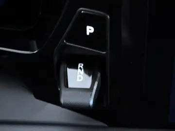 PORSCHE Macan 4  LED ACC BOSE KAM Ambiente DAB AppleCP