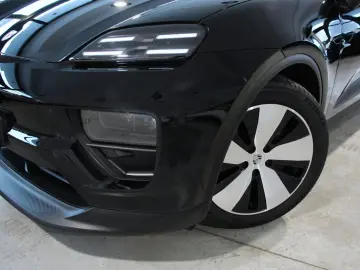 PORSCHE Macan 4  LED ACC BOSE KAM Ambiente DAB AppleCP