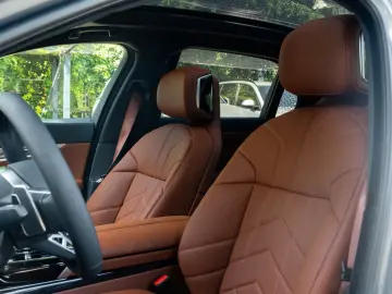 BMW 740d M SPORT.MASSAGE.SOFTC.SKY.DR.ASS.PRO.360