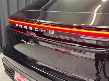 PORSCHE Macan Electric 4 PANORAMA BOSE LED