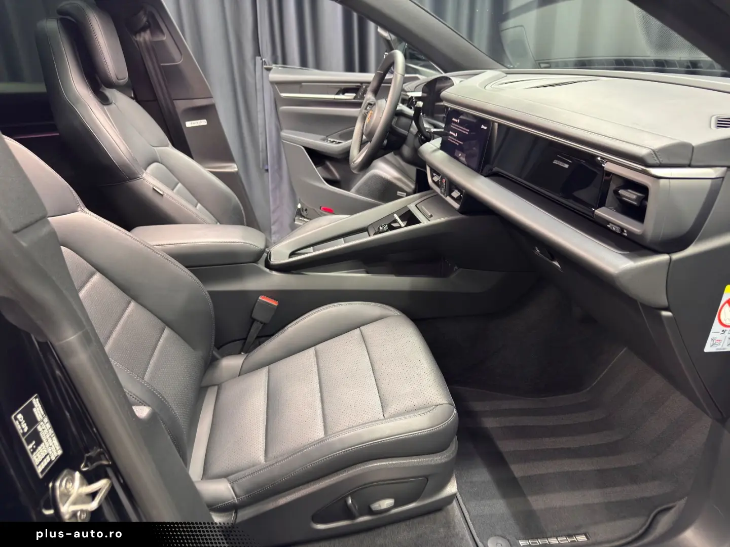 PORSCHE Macan Electric 4 PANORAMA BOSE LED