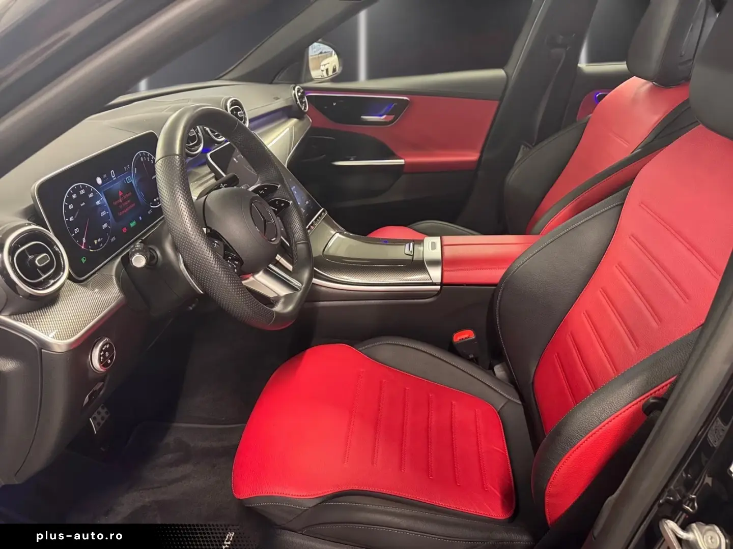 Mercedes-Benz C 300 e AMG Digital Light Distronic