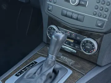 Mercedes-Benz C 180 CGI Automatik BlueEFFICIENCY Avantgarde