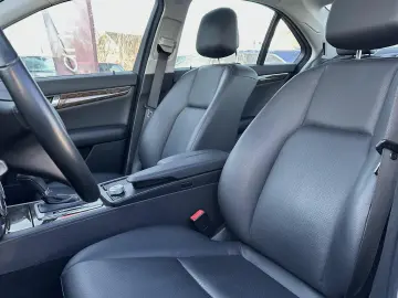 Mercedes-Benz C 180 CGI Automatik BlueEFFICIENCY Avantgarde