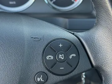 Mercedes-Benz C 180 CGI Automatik BlueEFFICIENCY Avantgarde