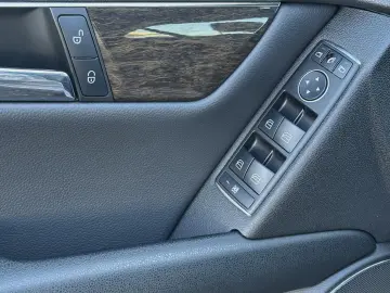 Mercedes-Benz C 180 CGI Automatik BlueEFFICIENCY Avantgarde