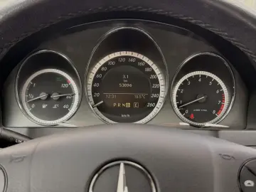 Mercedes-Benz C 180 CGI Automatik BlueEFFICIENCY Avantgarde