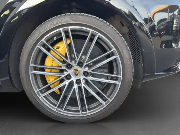 PORSCHE Cayenne Coupe Sport Design Keramik Luft Inno 360