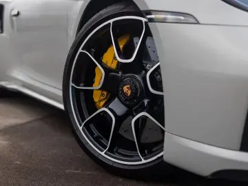 PORSCHE 992 992 3.8 Turbo S