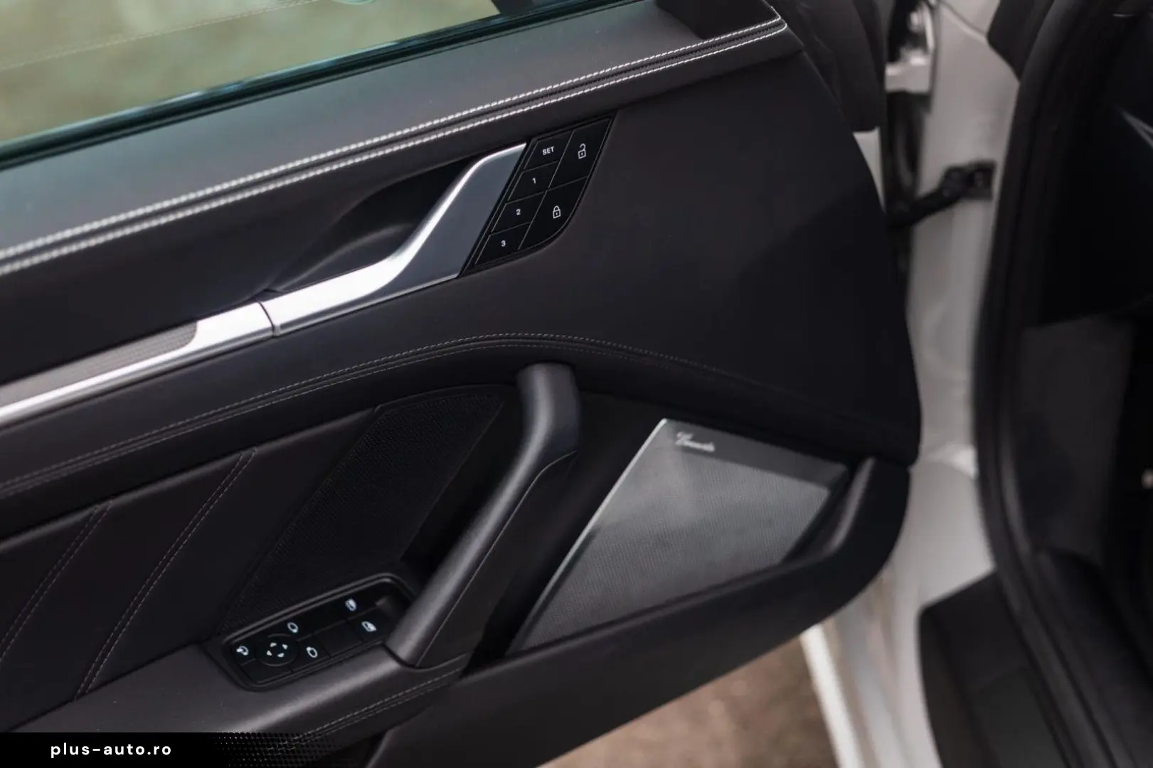 PORSCHE 992 992 3.8 Turbo S