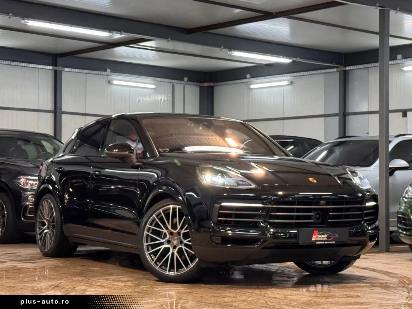 PORSCHE Cayenne Coupe Platinum DIST AIR PANO CHRONO 360