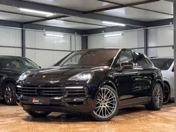 PORSCHE Cayenne Coupe Platinum DIST AIR PANO CHRONO 360