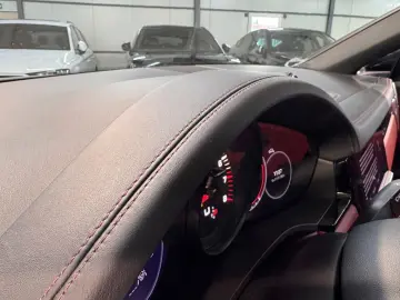 PORSCHE Cayenne Coupe Platinum DIST AIR PANO CHRONO 360