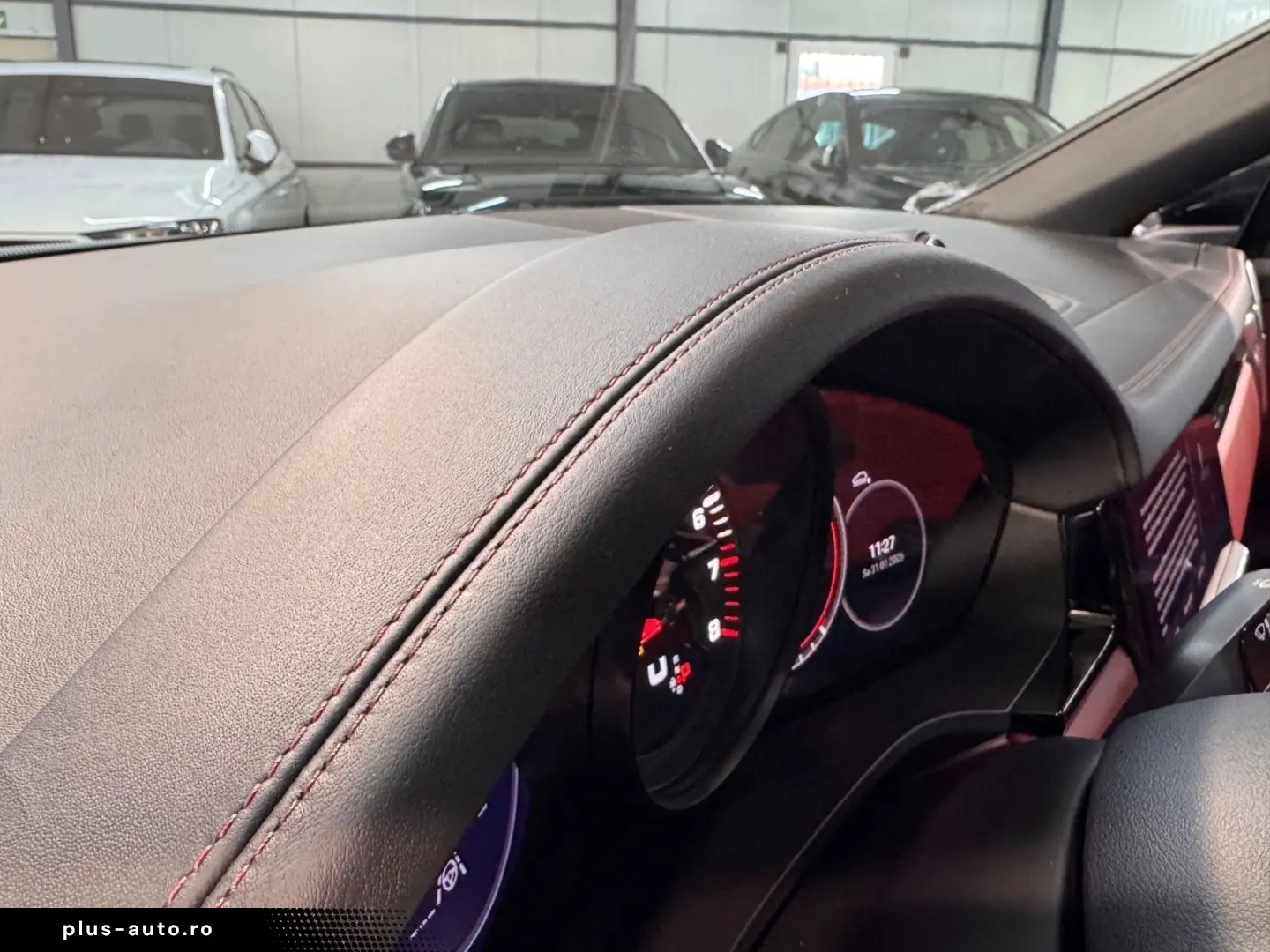 PORSCHE Cayenne Coupe Platinum DIST AIR PANO CHRONO 360