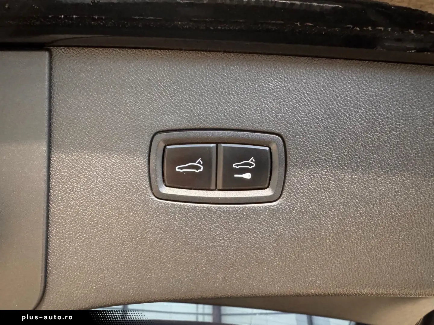 PORSCHE Cayenne Coupe Platinum DIST AIR PANO CHRONO 360