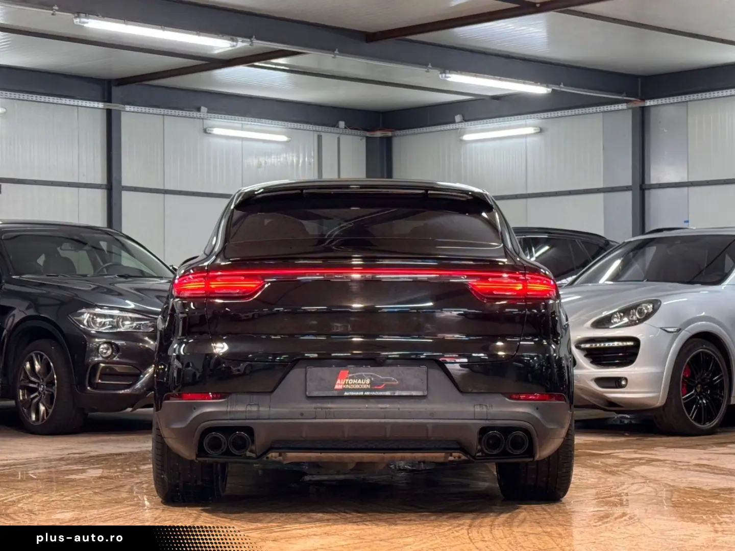 PORSCHE Cayenne Coupe Platinum DIST AIR PANO CHRONO 360