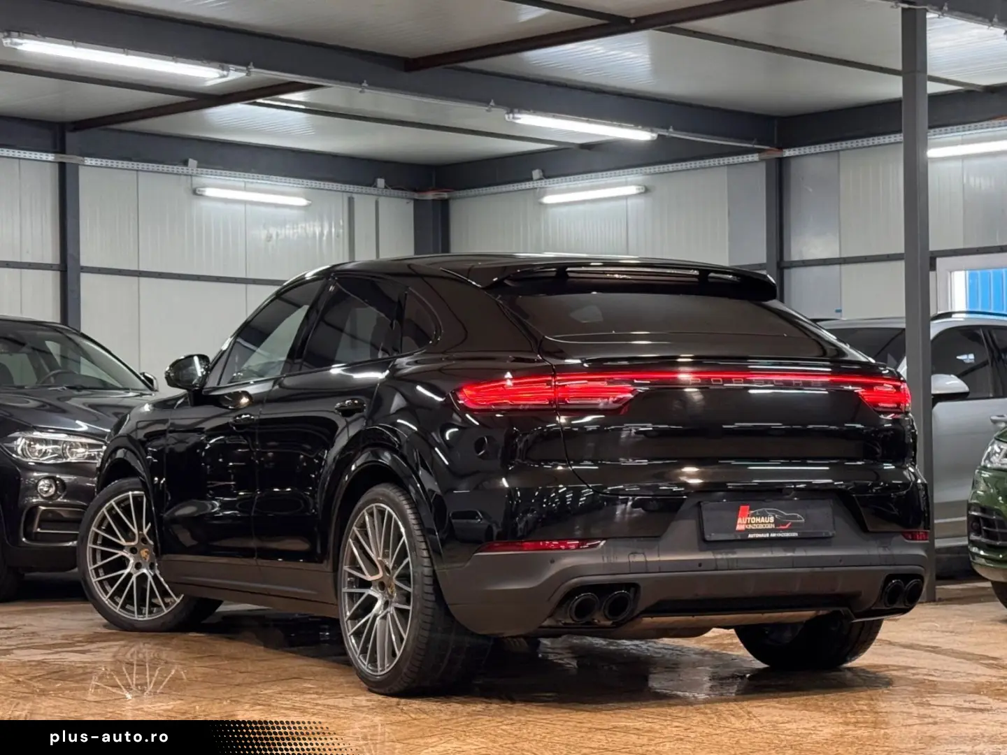 PORSCHE Cayenne Coupe Platinum DIST AIR PANO CHRONO 360