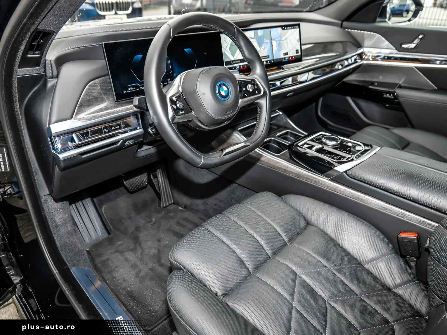 BMW 750e xDrive Pano DAP PAP Massage Iconic Glow Exe