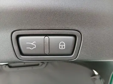 ALFA ROMEO Stelvio 2.9 V6 Bi-Turbo QUADRIFOGLIO ACC LED SHZ