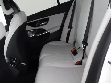 Mercedes-Benz C 200 d AMG NIGHT HEADUP