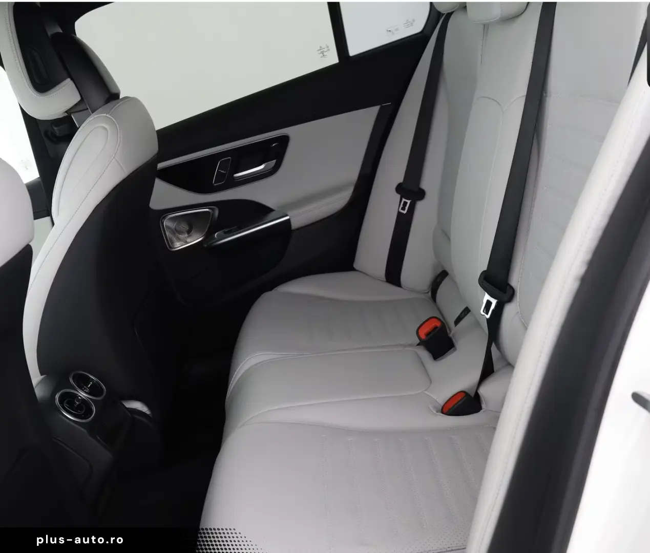 Mercedes-Benz C 200 d AMG NIGHT HEADUP