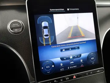 Mercedes-Benz C 200 d AMG NIGHT HEADUP