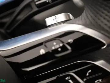 Mercedes-Benz C 200 d AMG NIGHT HEADUP