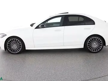 Mercedes-Benz C 200 d AMG NIGHT HEADUP