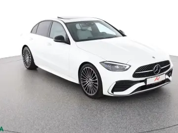 Mercedes-Benz C 200 d AMG NIGHT HEADUP