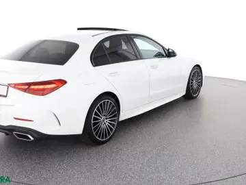 Mercedes-Benz C 200 d AMG NIGHT HEADUP