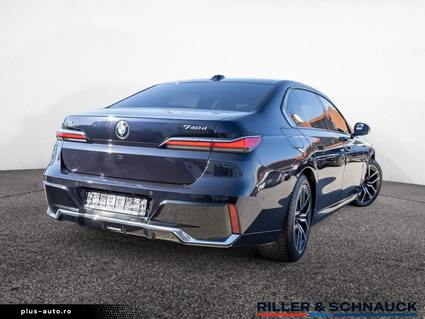 BMW 740d xDrive M-Sport STANDHZG PANO-SKY B&W