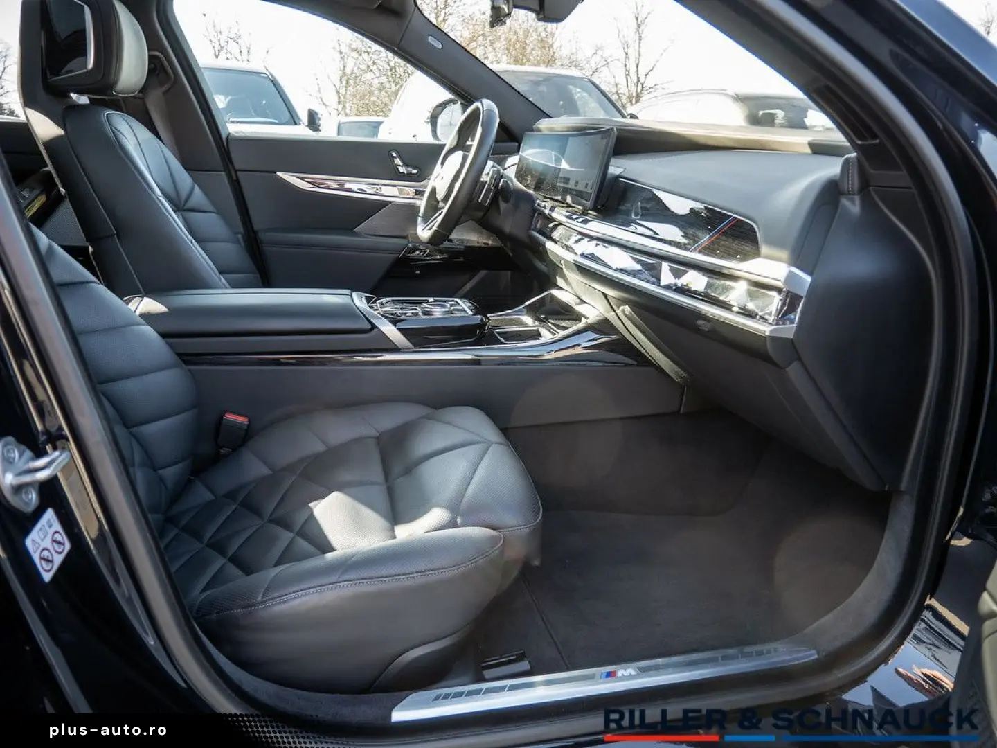 BMW 740d xDrive M-Sport STANDHZG PANO-SKY B&W