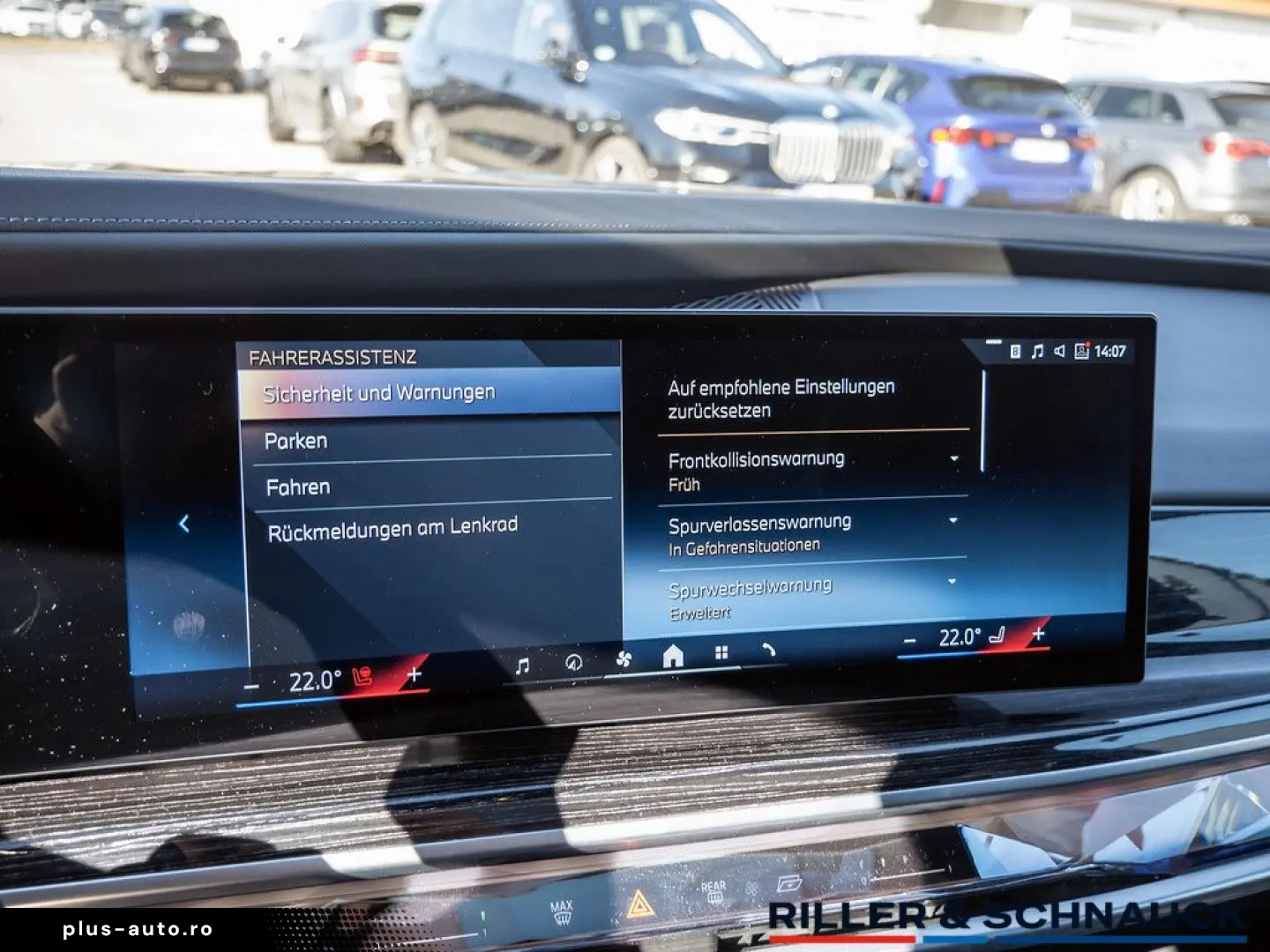 BMW 740d xDrive M-Sport STANDHZG PANO-SKY B&W