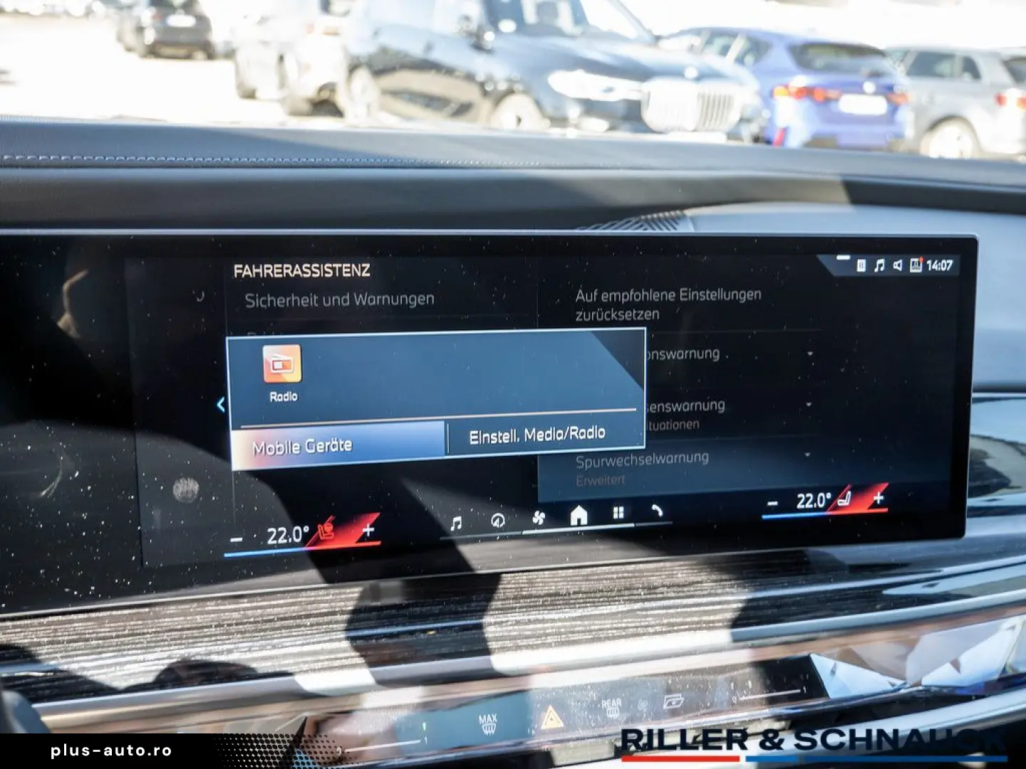 BMW 740d xDrive M-Sport STANDHZG PANO-SKY B&W