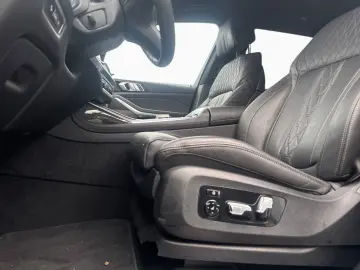 BMW X7 xD 40d Massage AHK StHz DaPro PaPro HK 7Sitz