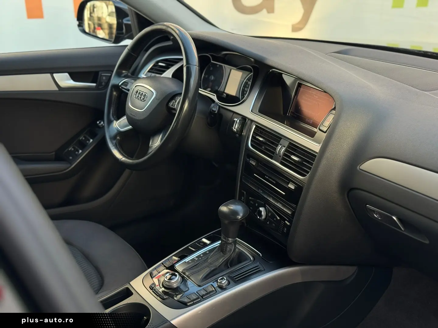 Audi A4 2.0 TDI Attraction