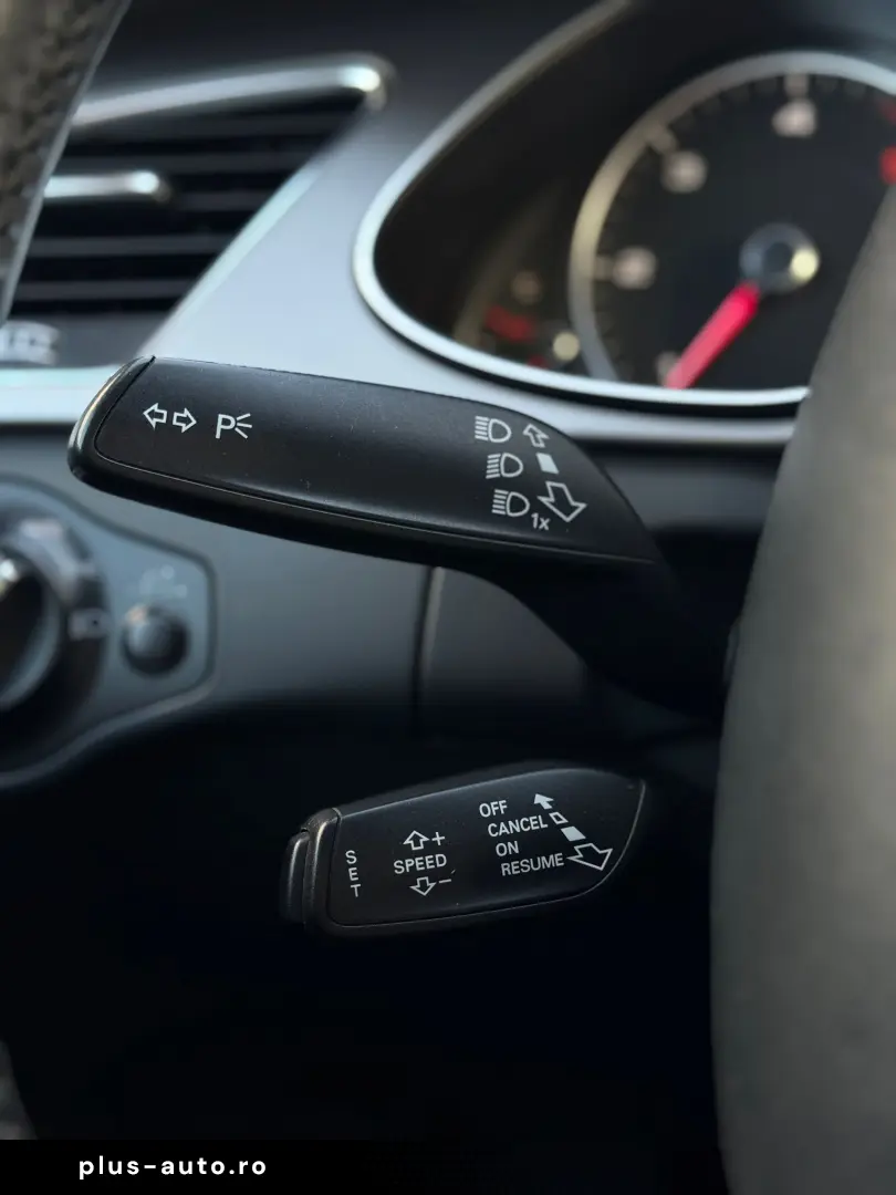 Audi A4 2.0 TDI Attraction