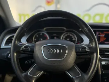 Audi A4 2.0 TDI Attraction