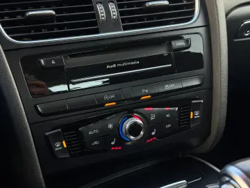 Audi A4 2.0 TDI Attraction